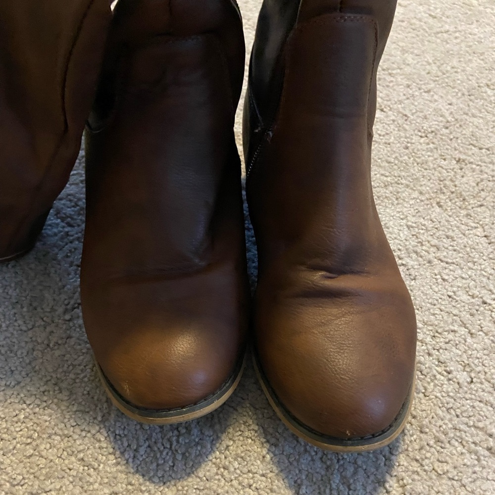Journee Collection Taven Riding Boot - Picture 4 of 7